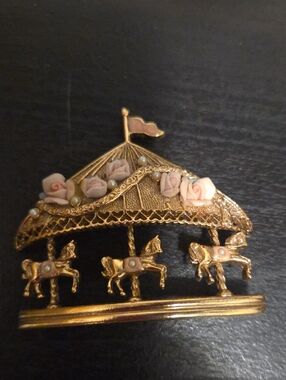 [1928] Gold Carousel Brooch with Pink Porcelain Rose Accents